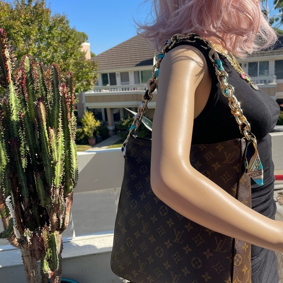 Absolutely stunning Louis Vuitton monogram looping bag GM discontinued - Picture 5 of 12